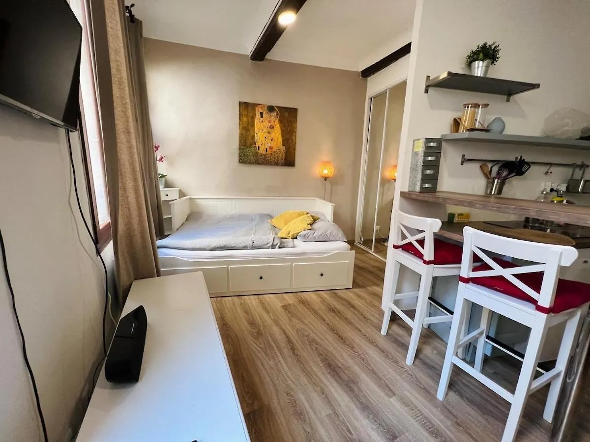 Bel Appartement Dans Le Centre D'Aix-En-Provence